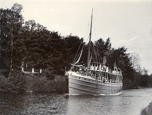 Göta kanal. Fartyg byggt vid Motala Mekaniska verkstad.