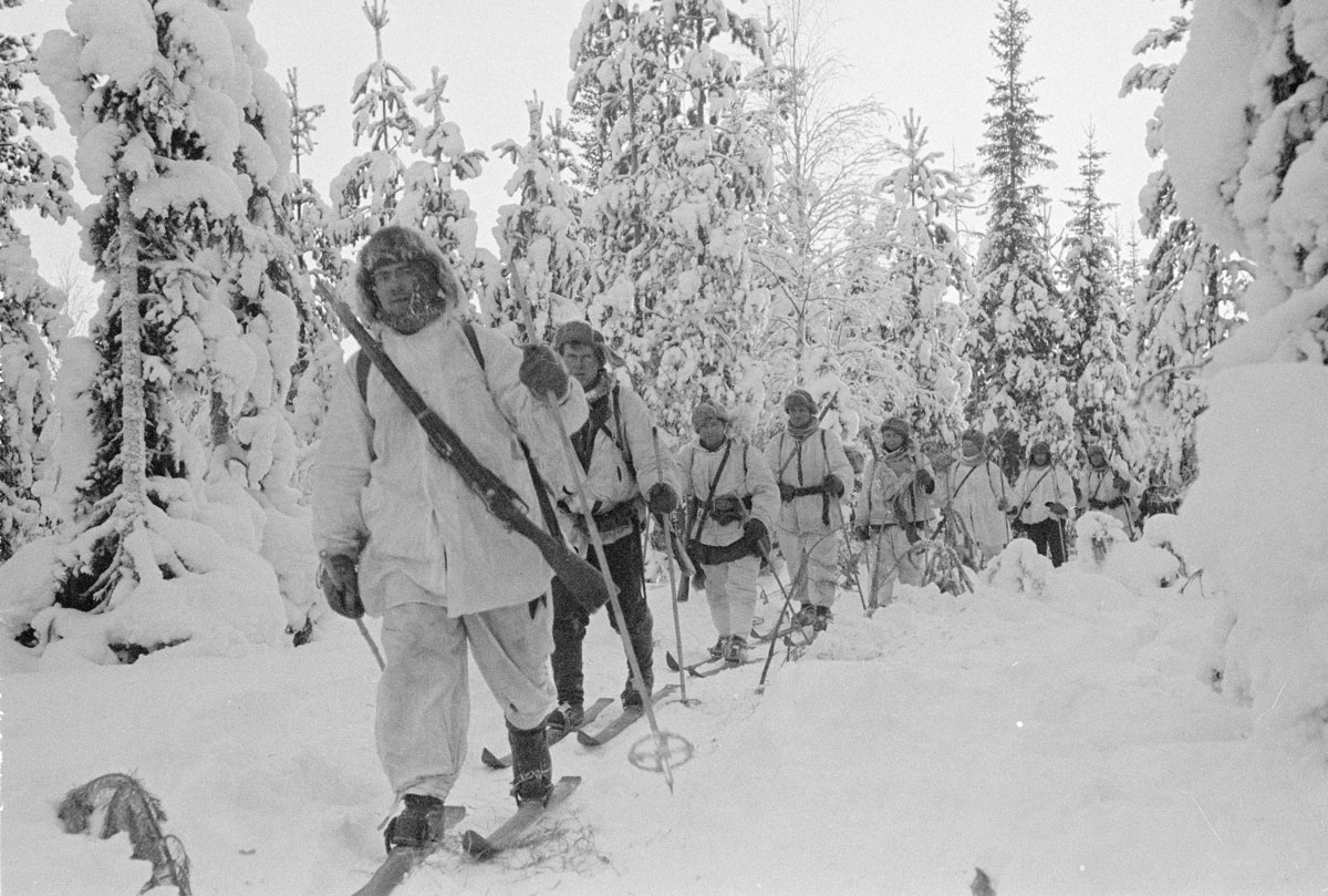 Finska vinterkriget - finska soldater på skidor